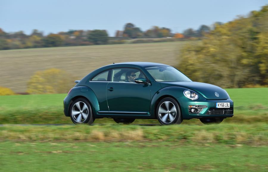  Volkswagen Beetle 2016 года  (UK) (фото 19 из 26)